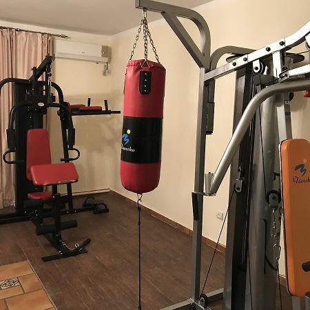 Saltanat Hotell Taldykorgan Exteriör bild